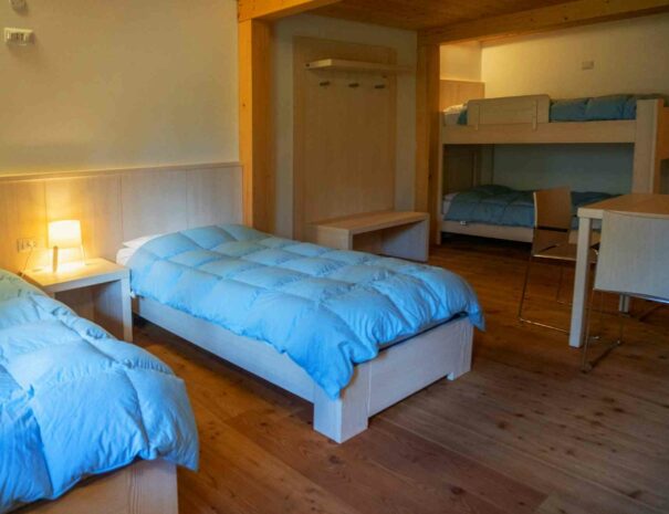 CAMERA-INTERNO-letto-01_5_11zon