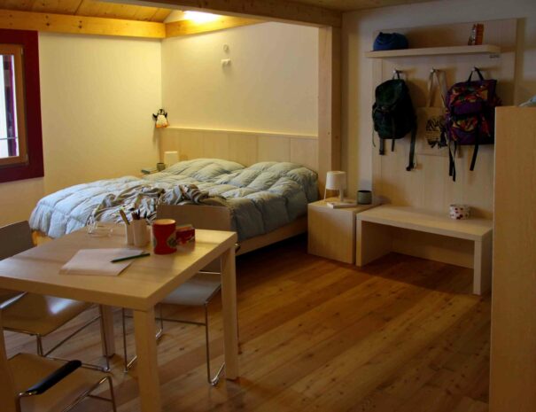 CAMERA-INTERNO-letto-02_6_11zon
