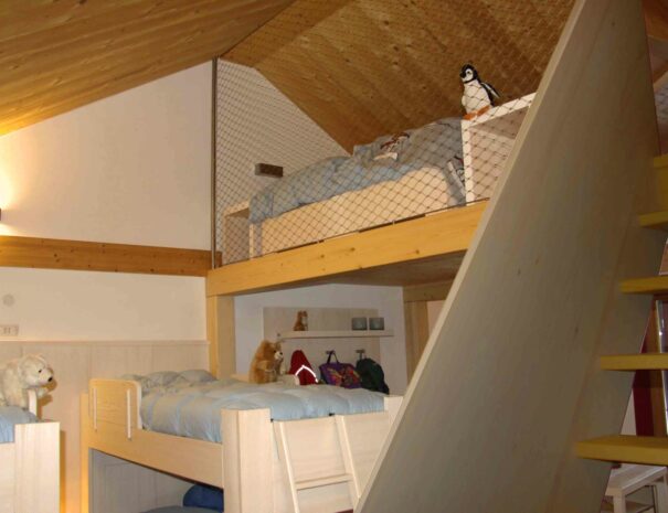 CAMERA-INTERNO-letto-05_9_11zon