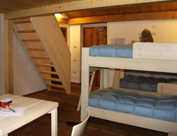 CAMERA-INTERNO-letto-06_10_11zon