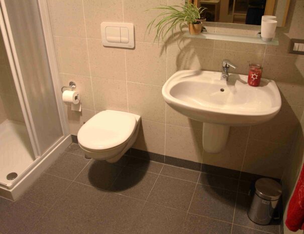 CASA-SANTEL-bagno-privato-camere-02_6_11zon
